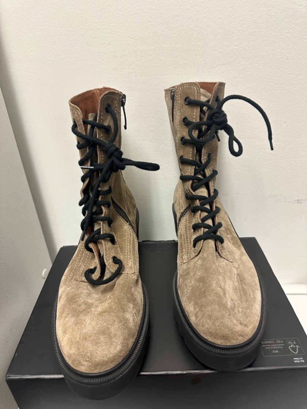 PAUL GREEN LUG SOLE Suede Lace-Up Combat Boots - Tan , Women’s size : 7